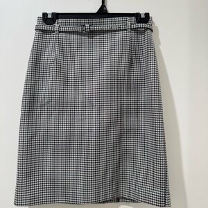 Classic Black and White‎ Houndstooth Skirt